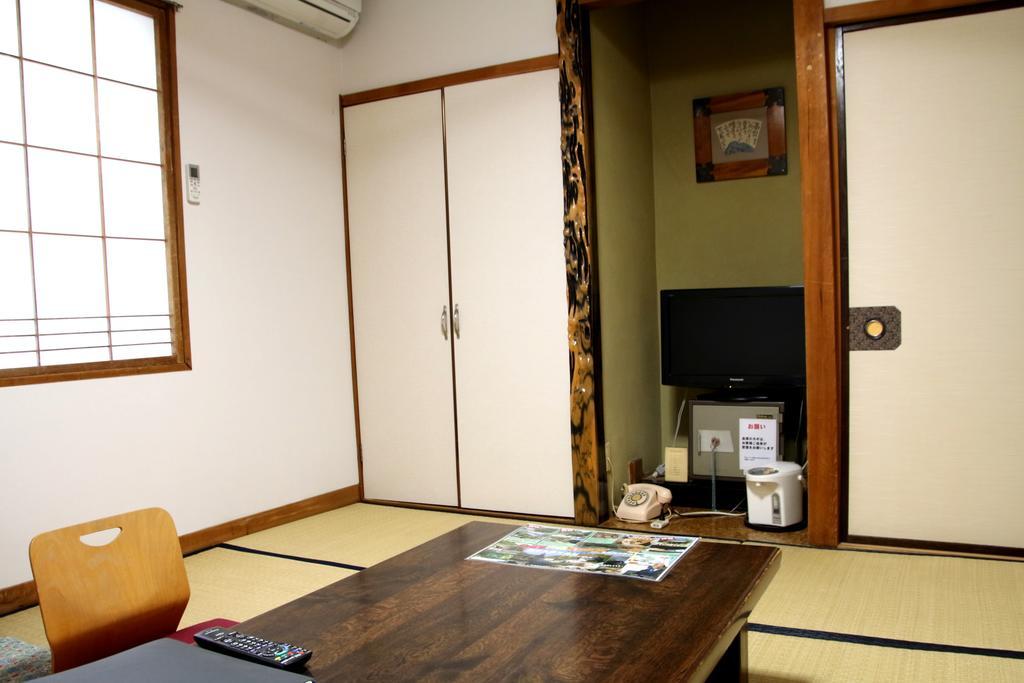 Suimeikan Karukaya Sanso Takayama  Bilik gambar